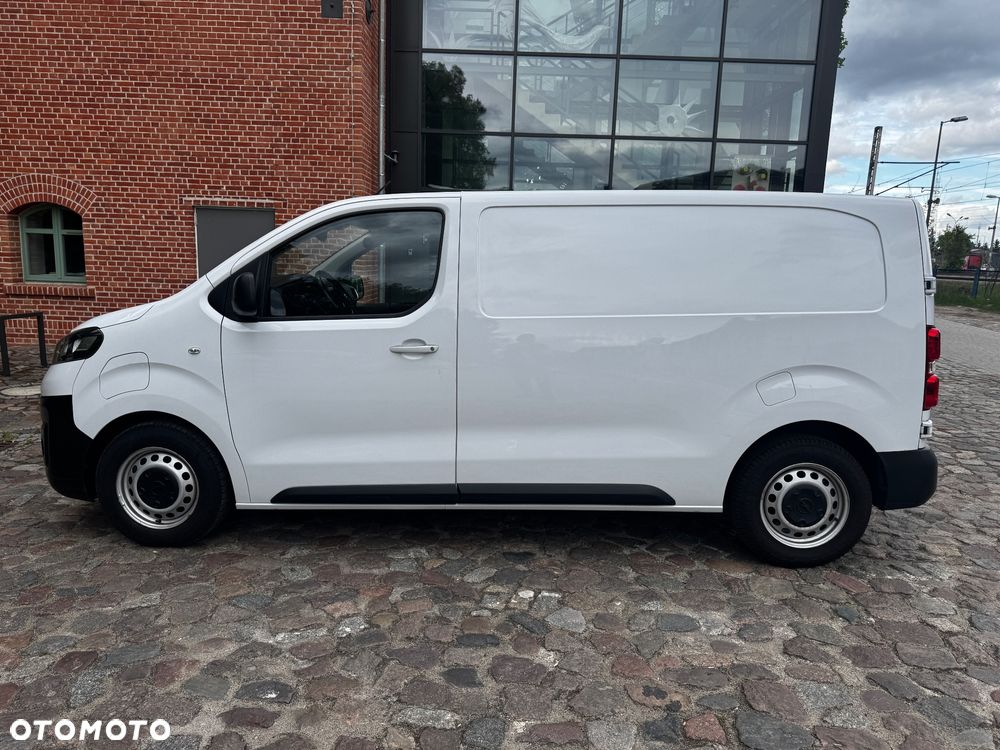 Opel VivaroE - 9