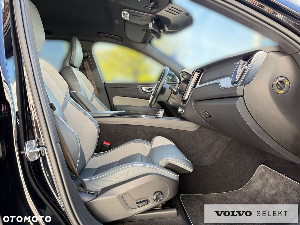 Volvo XC 60 - 25