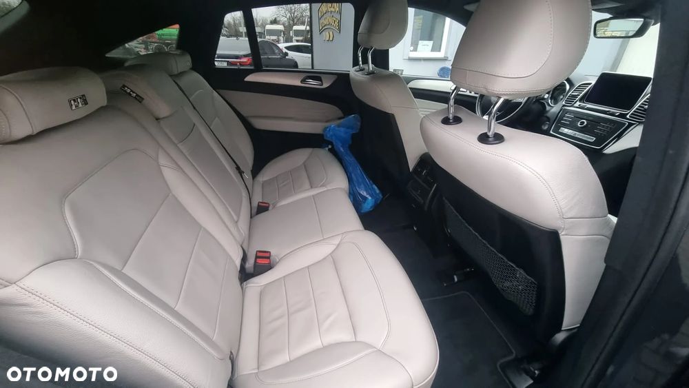 Mercedes-Benz GLE - 4