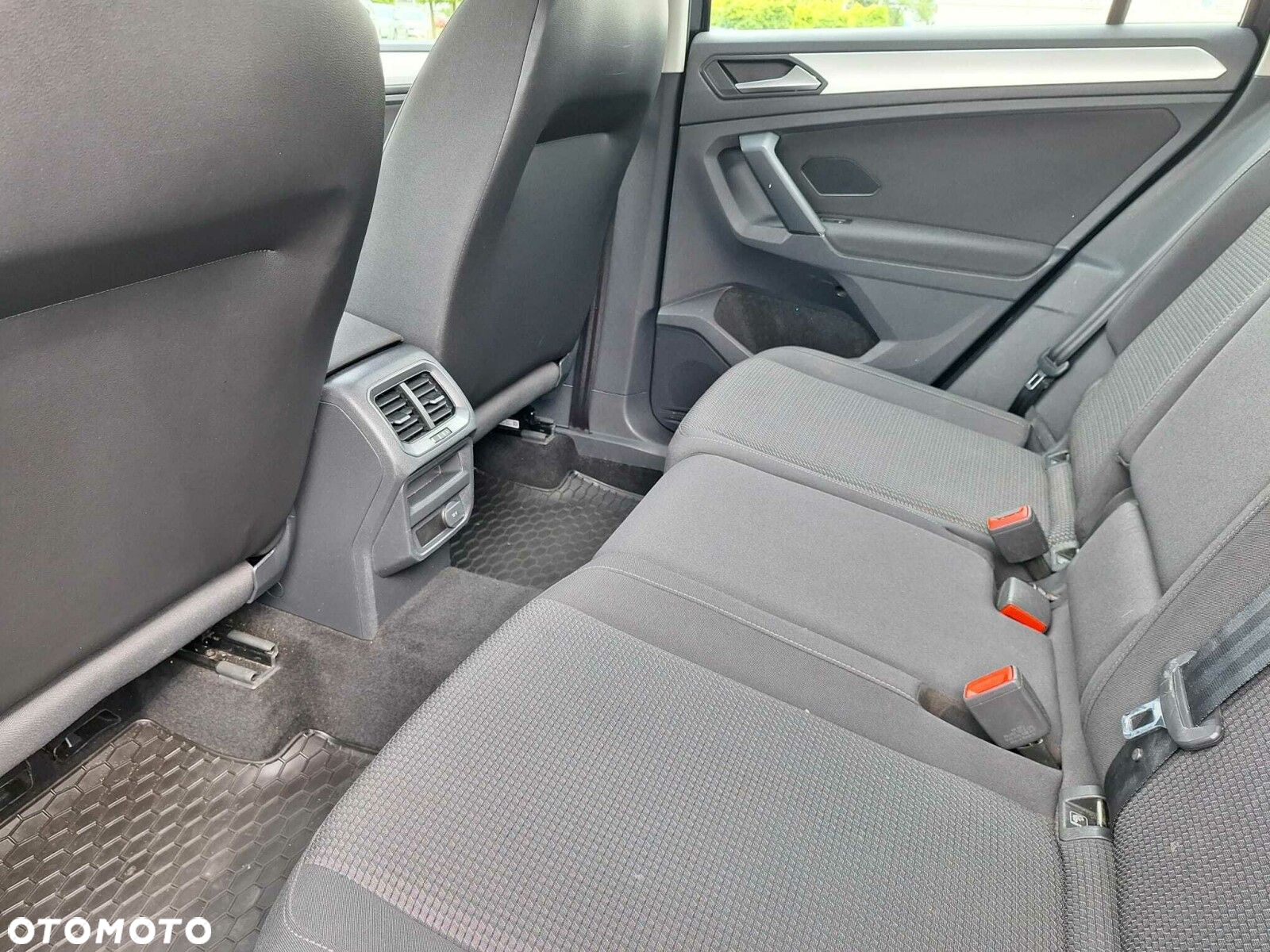 Volkswagen Tiguan - 20