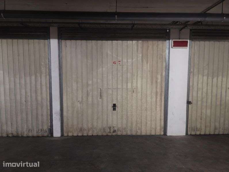 Arrenda-se garagem box carregado - Grande imagem: 4/7