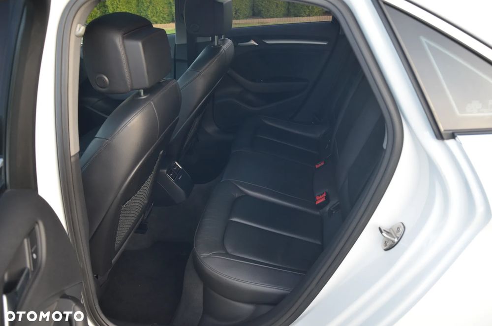 Audi A3 Sportback - 19