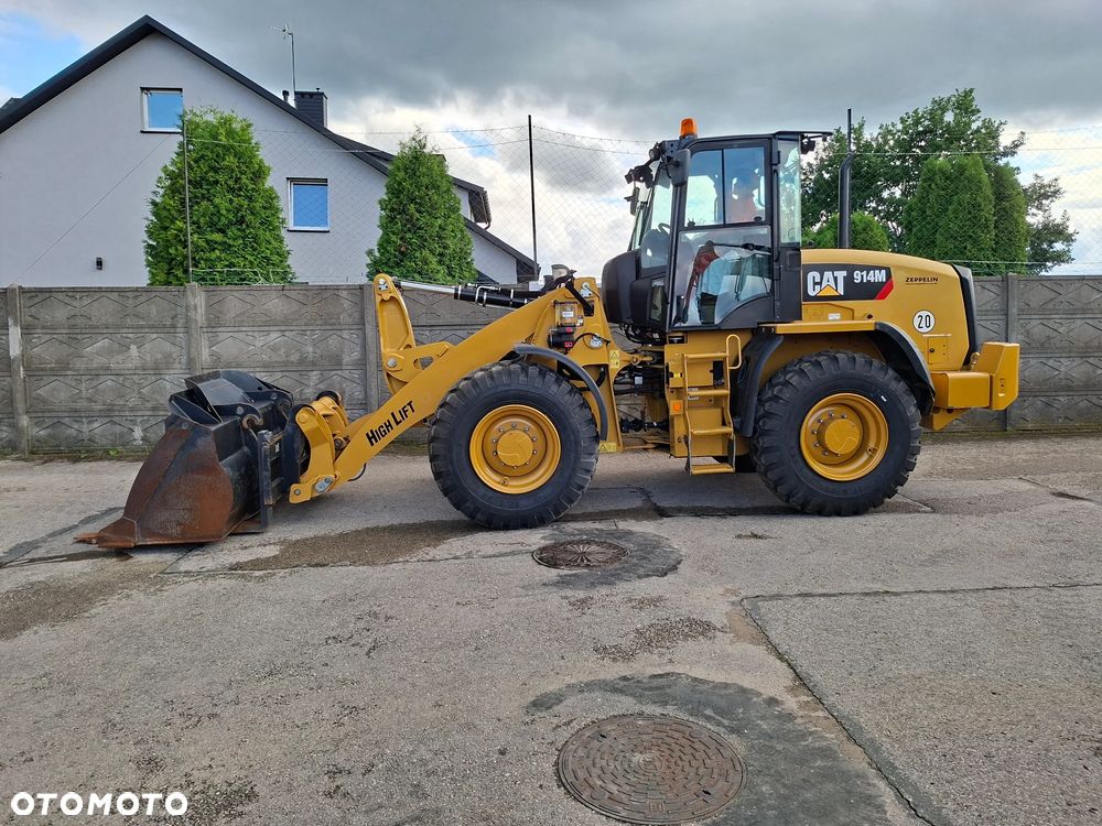 Caterpillar CAT 914 M - 2