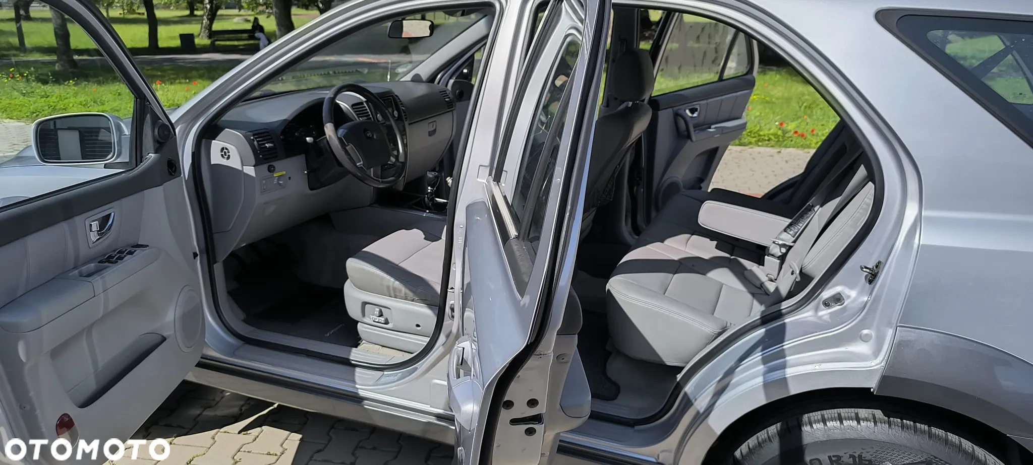 Kia Sorento 2.4 16V LX - 12