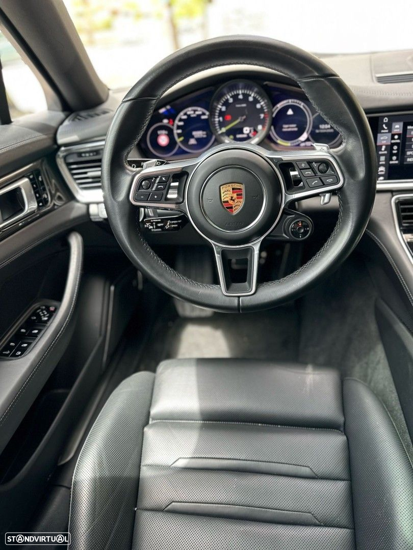 Porsche Panamera Sport Turismo 4 E-Hybrid - 8