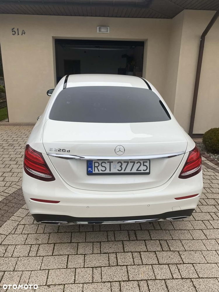 Mercedes-Benz Klasa E 220 d 9G-TRONIC - 3