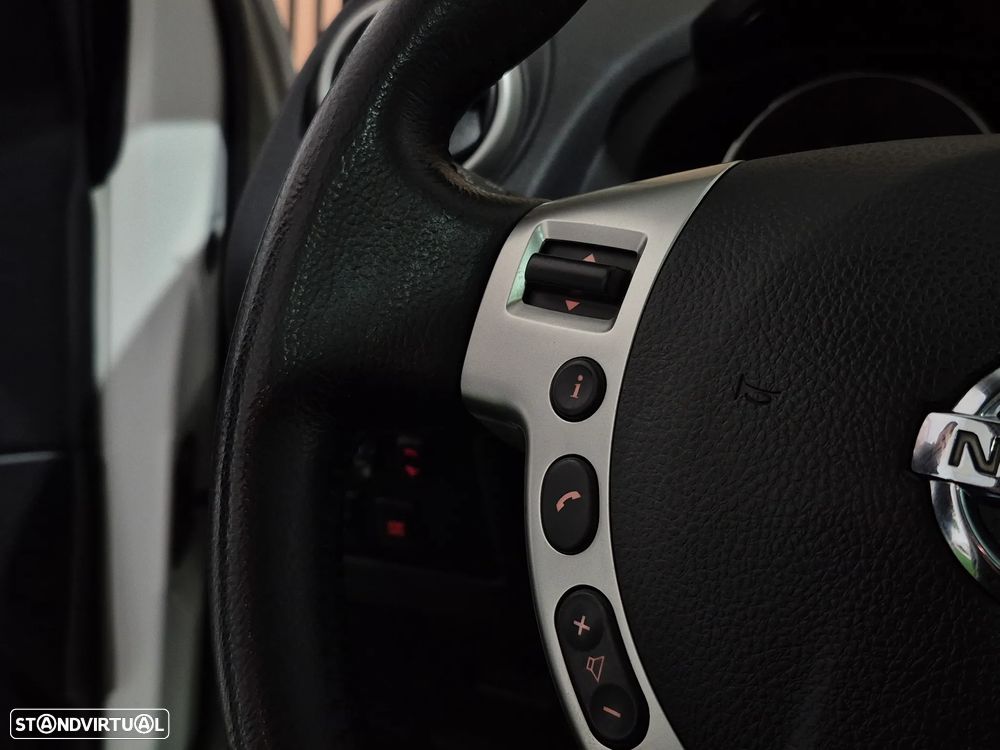 Nissan Qashqai 1.6 Tekna Premium 17 - 29