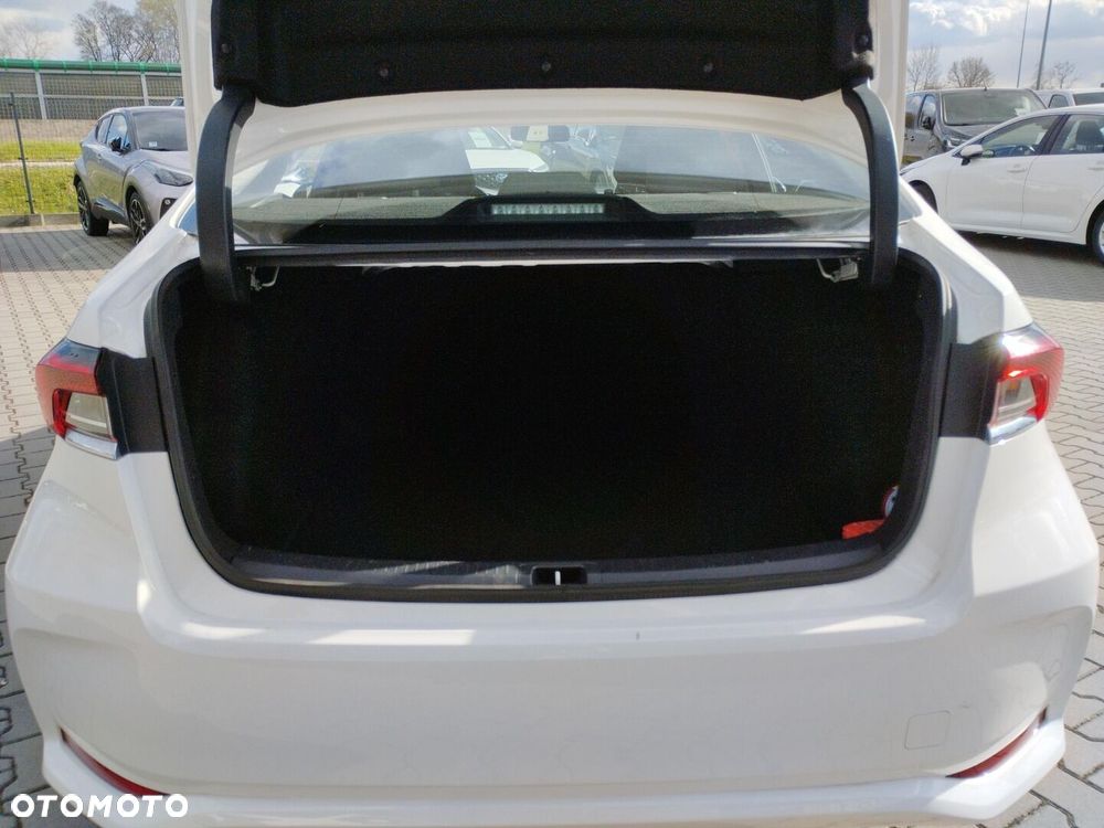 Toyota Corolla 1.6 Comfort - 24