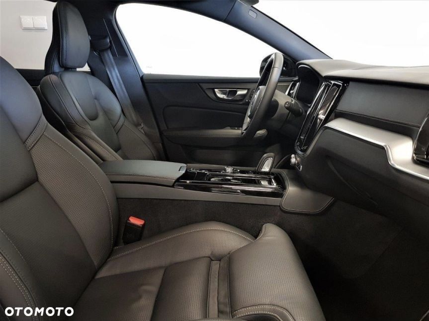 Volvo V60 T8 AWD Plug-In Hybrid Inscription - 14