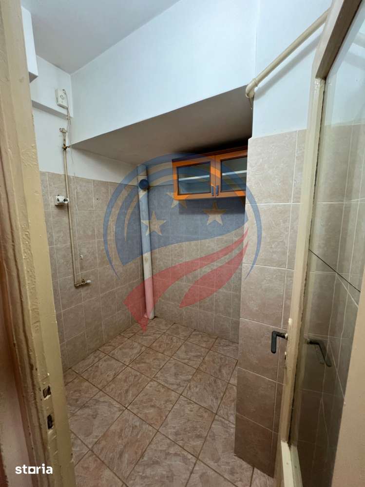 Apartament 2 camere ultracentral de vânzare — fotografia 3