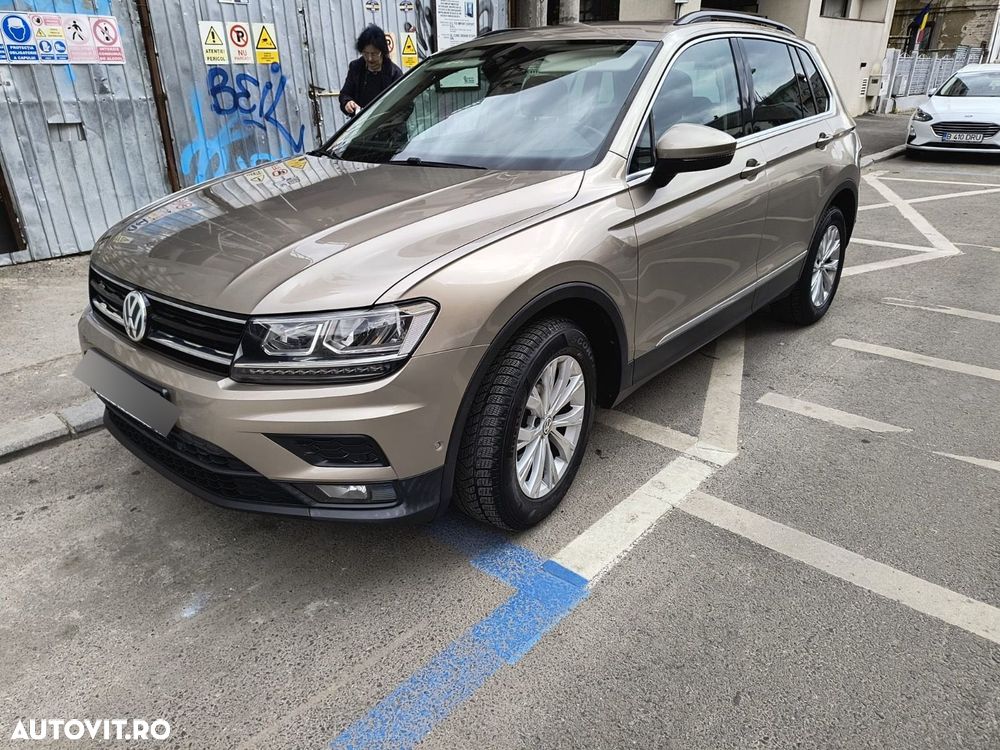 Volkswagen Tiguan - 5