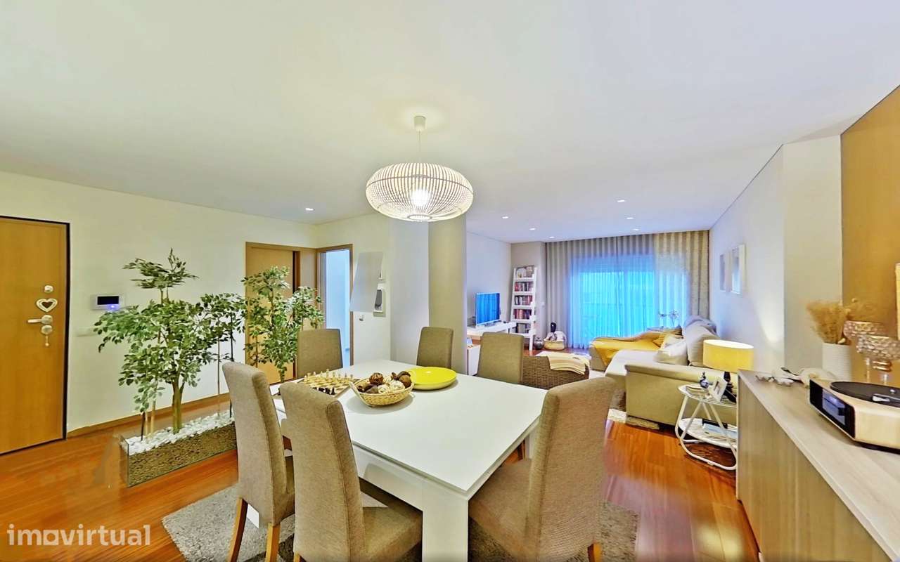 T2 com Duas Suites | Varanda - Grande imagem: 3/25
