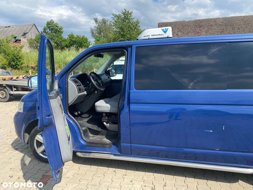 Volkswagen Transporter - 2