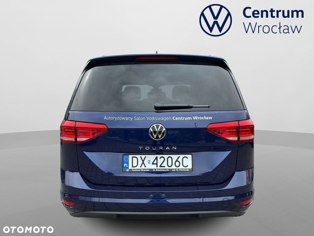 Volkswagen Touran - 11