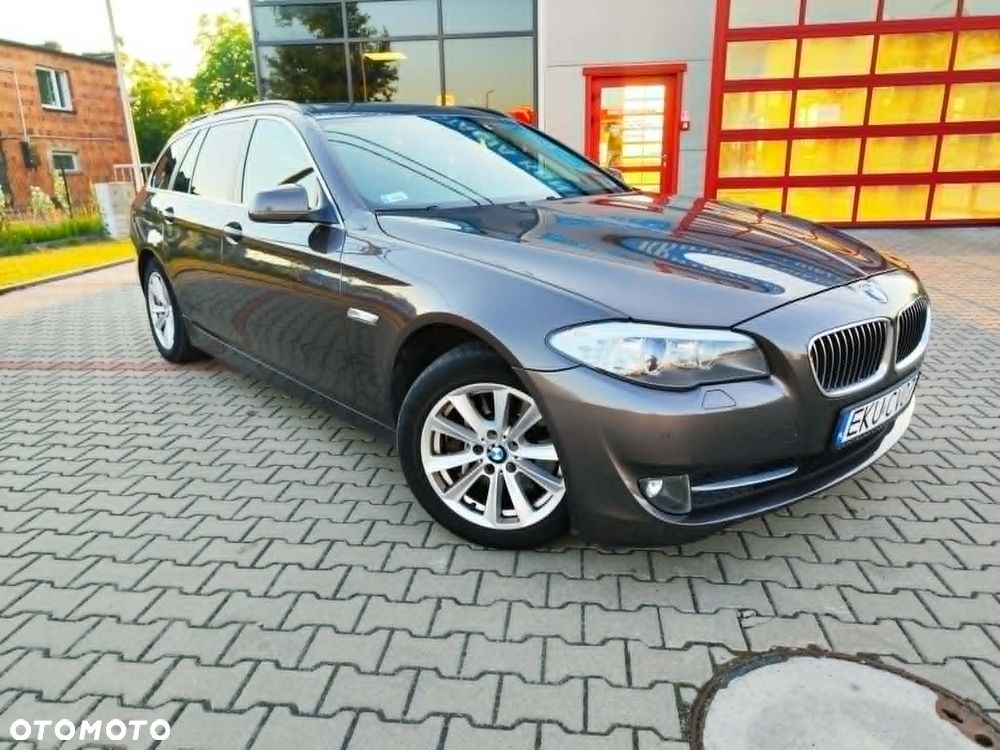 BMW Seria 5 525d - 1