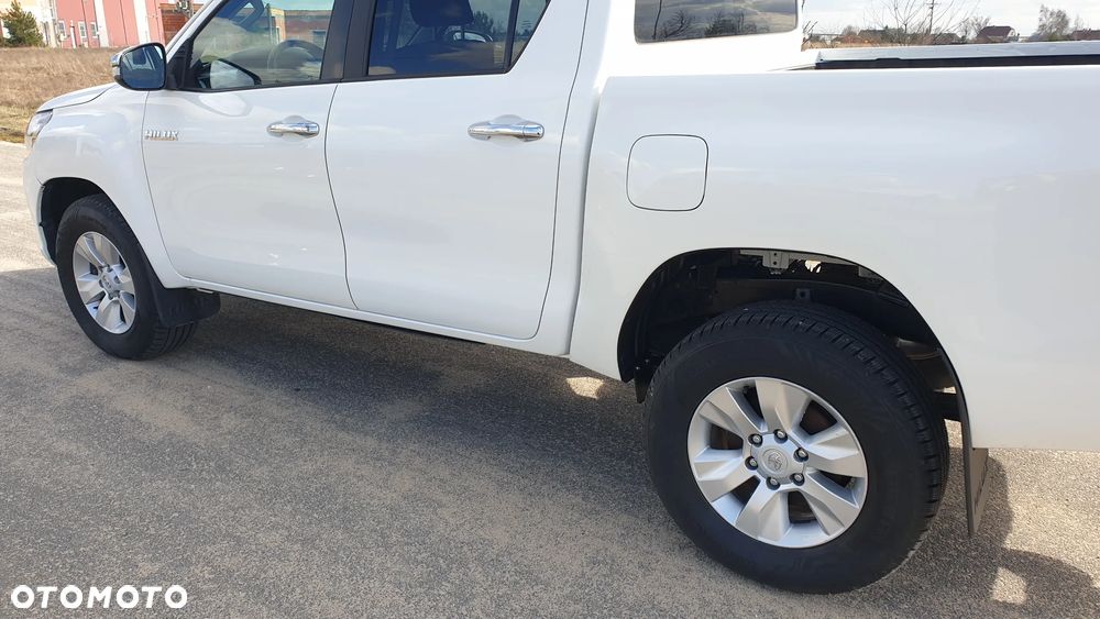 Toyota Hilux 4x4 Double Cab S&S Comfort - 3