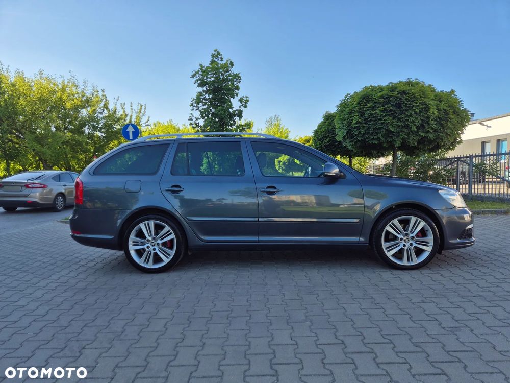 Skoda Octavia 2.0 TDI CR DPF DSG RS - 6