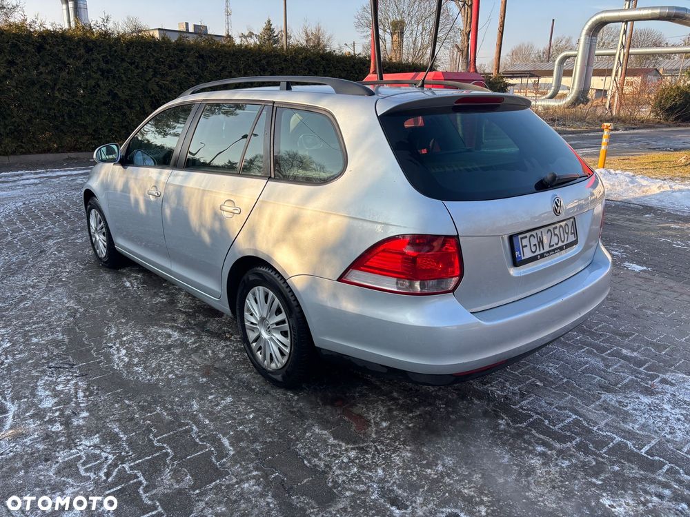 Volkswagen Golf 1.9 TDI DPF Trendline - 4