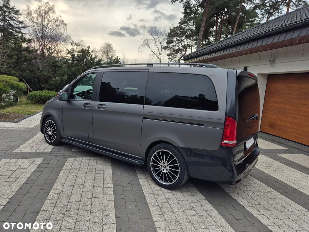Mercedes-Benz Klasa V - 11