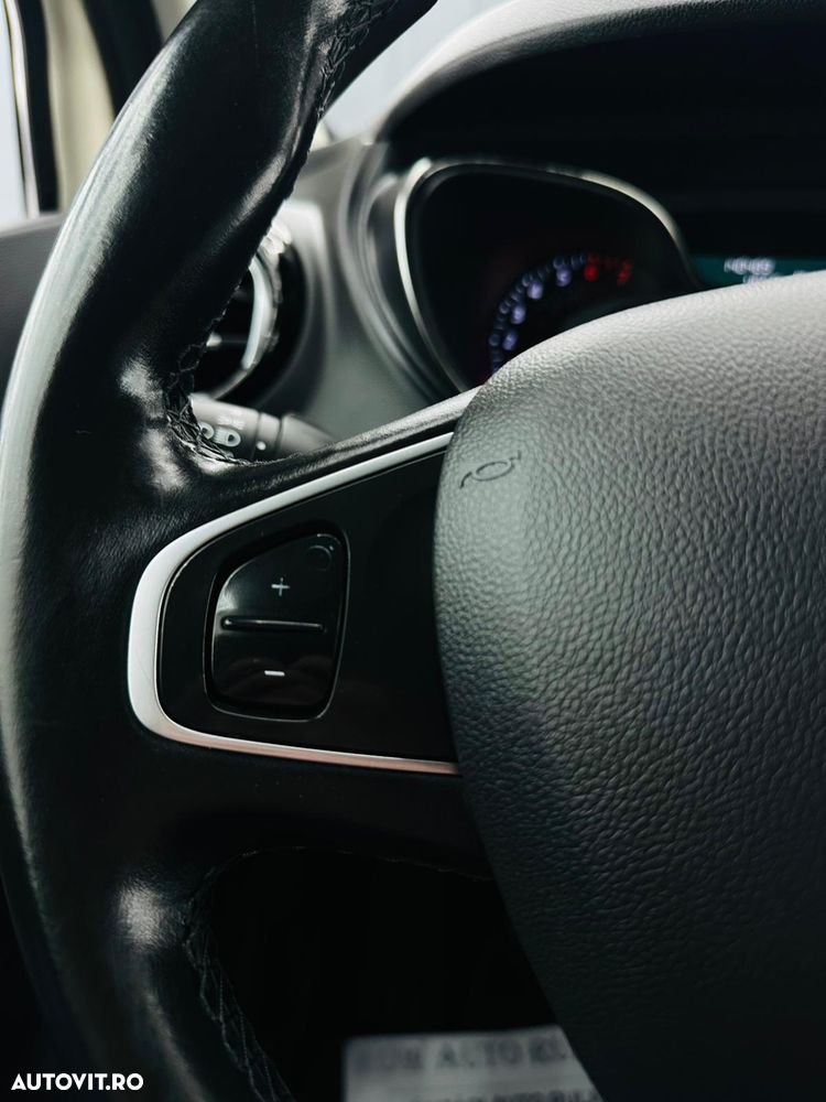 Renault Captur ENERGY TCe Intens - 27