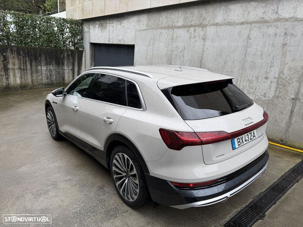 Audi e-tron 55 quattro S line - 10