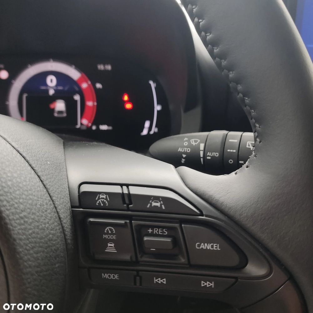Toyota Yaris Hybrid 1.5 Style - 18