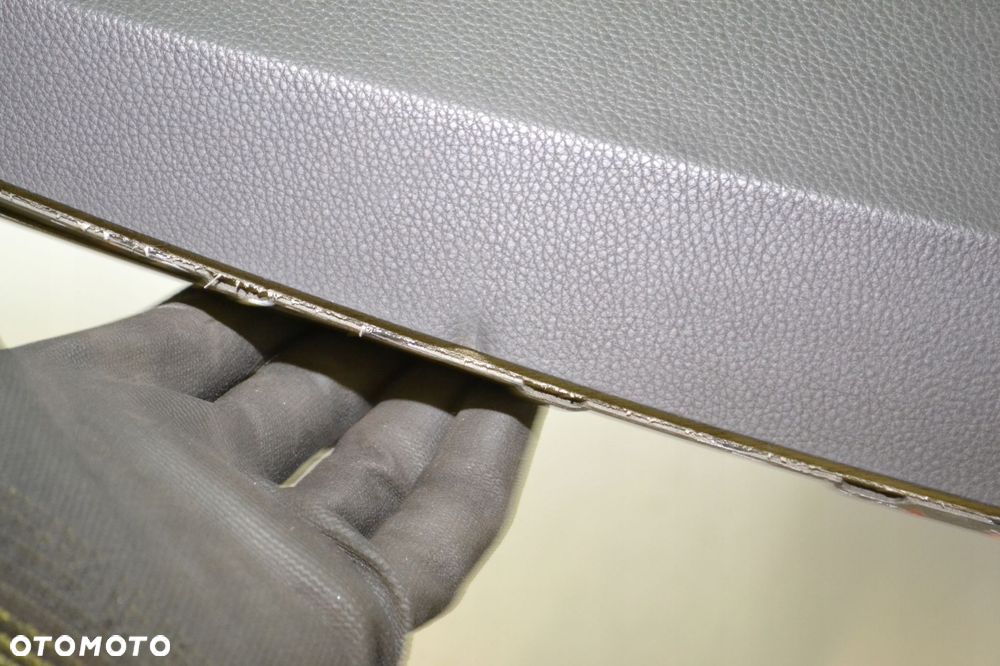 BMW E60 E61 DESKA ROZDZIELCZA NA KLUCZYK KONSOLA KOKPIT OE 7063255 - 9