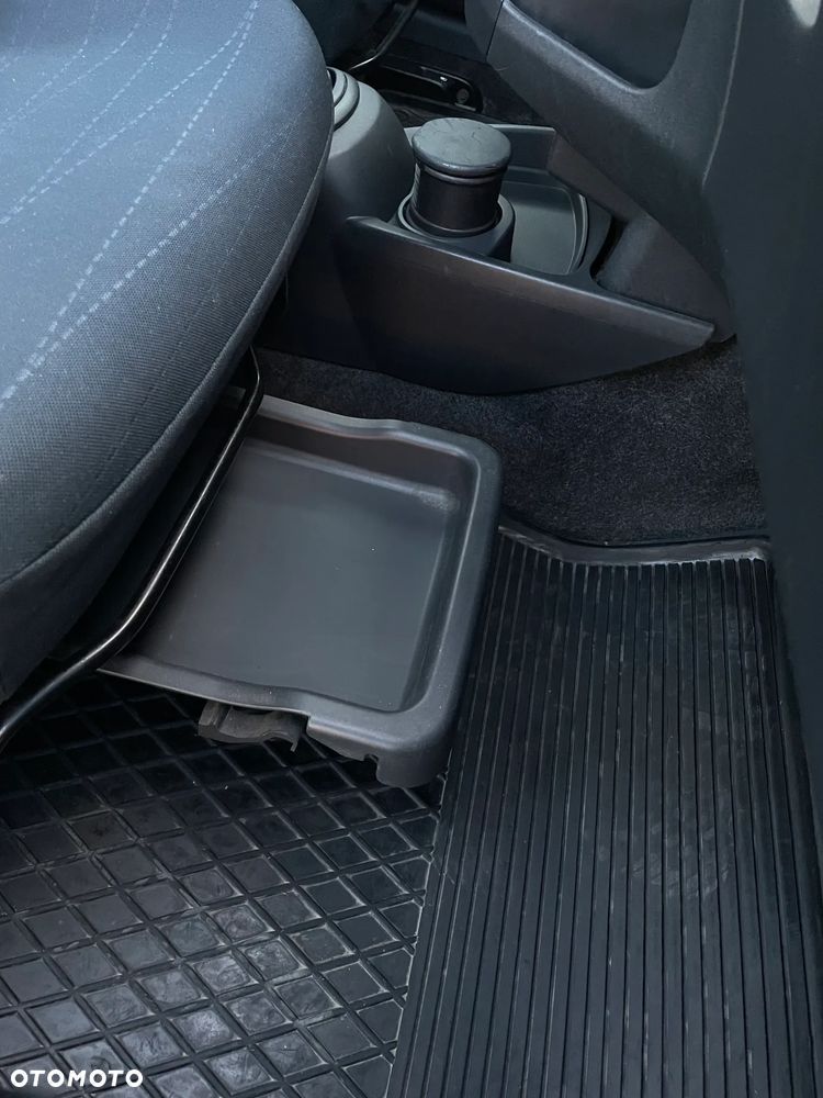 Toyota Yaris 1.3 Luna - 39