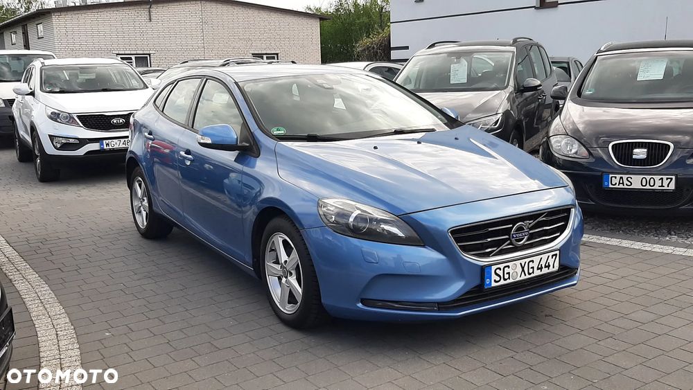 Volvo V40 T4 Momentum - 3