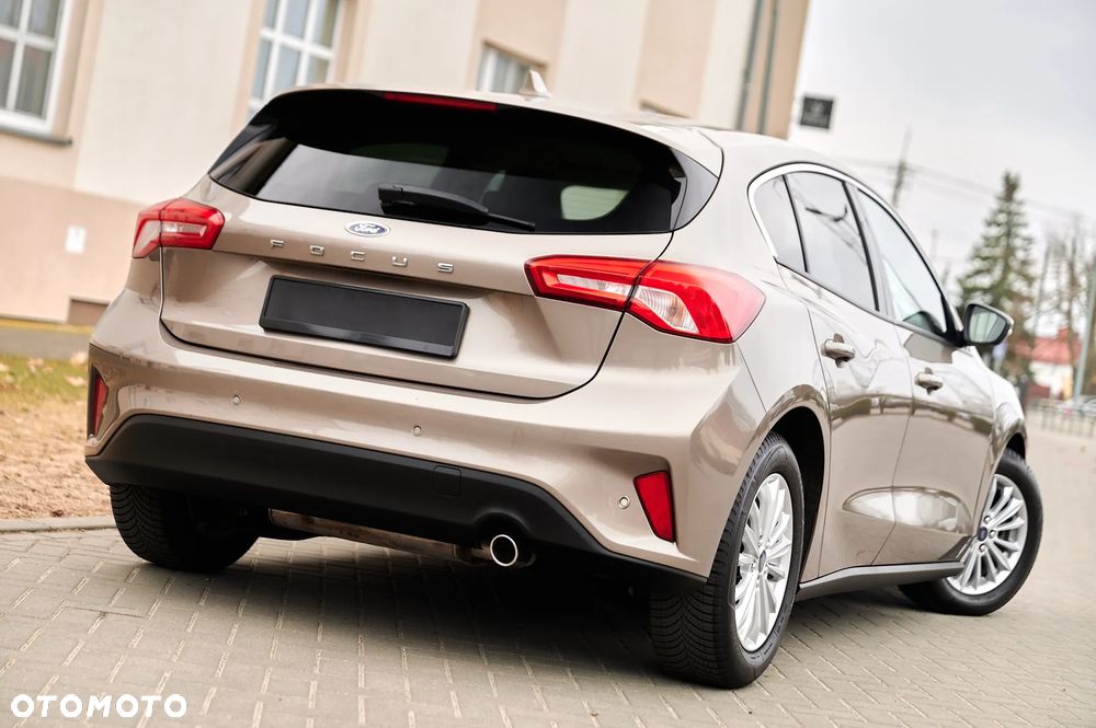 Ford Focus 1.5 EcoBlue Start-Stopp-System TITANIUM DESIGN - 8