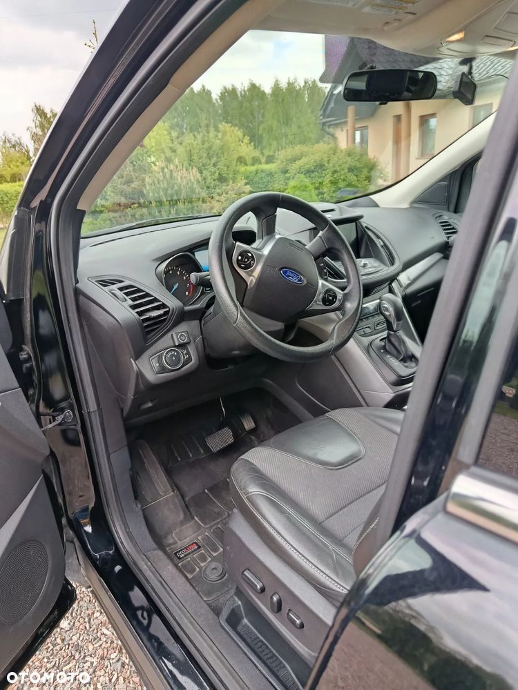 Ford Escape 2.0 EcoBoost AWD Titanium - 6