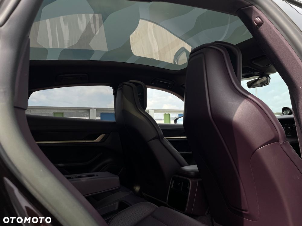 Porsche Taycan 4S Performance Plus - 14