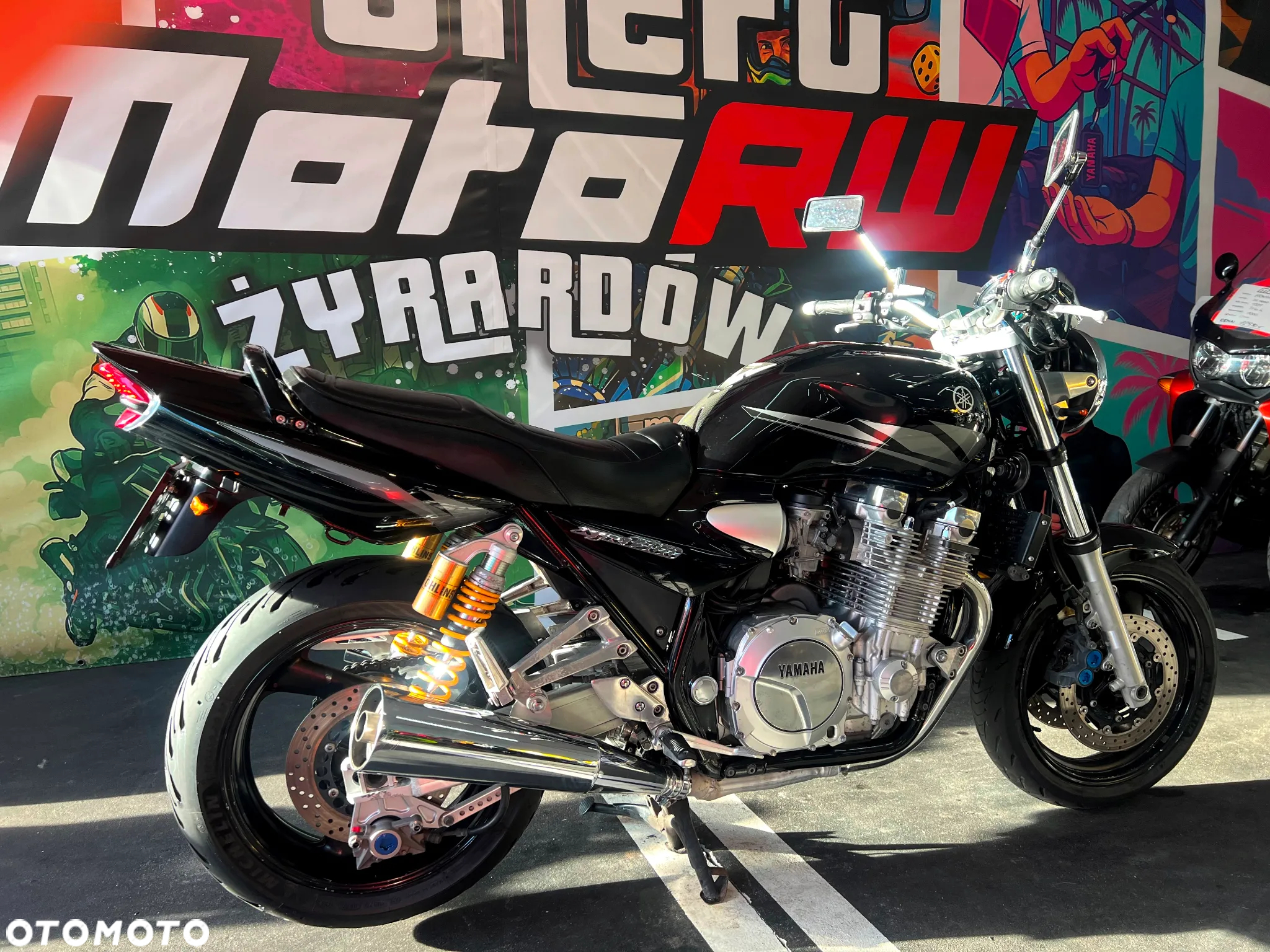 Yamaha XJR - 7