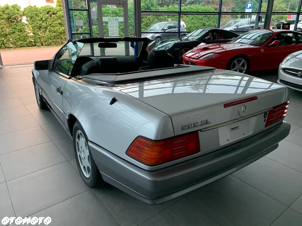 Mercedes-Benz SL - 12