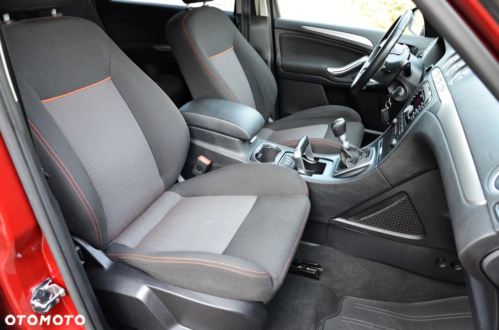 Ford S-Max 2.0 TDCi DPF Gold X - 37