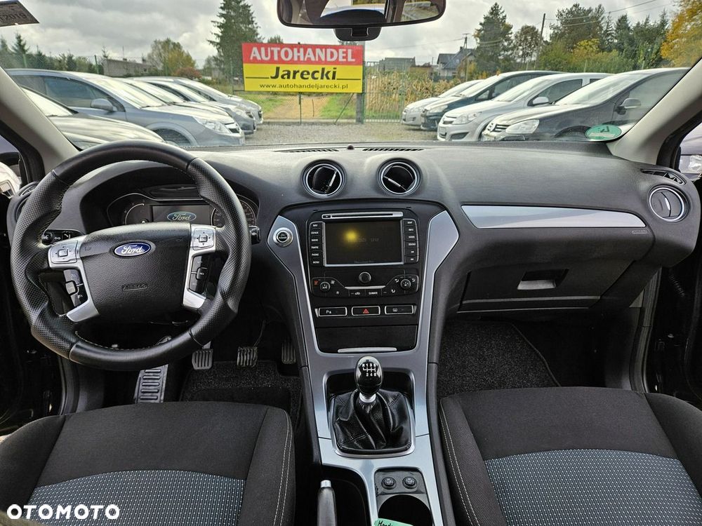 Ford Mondeo - 12