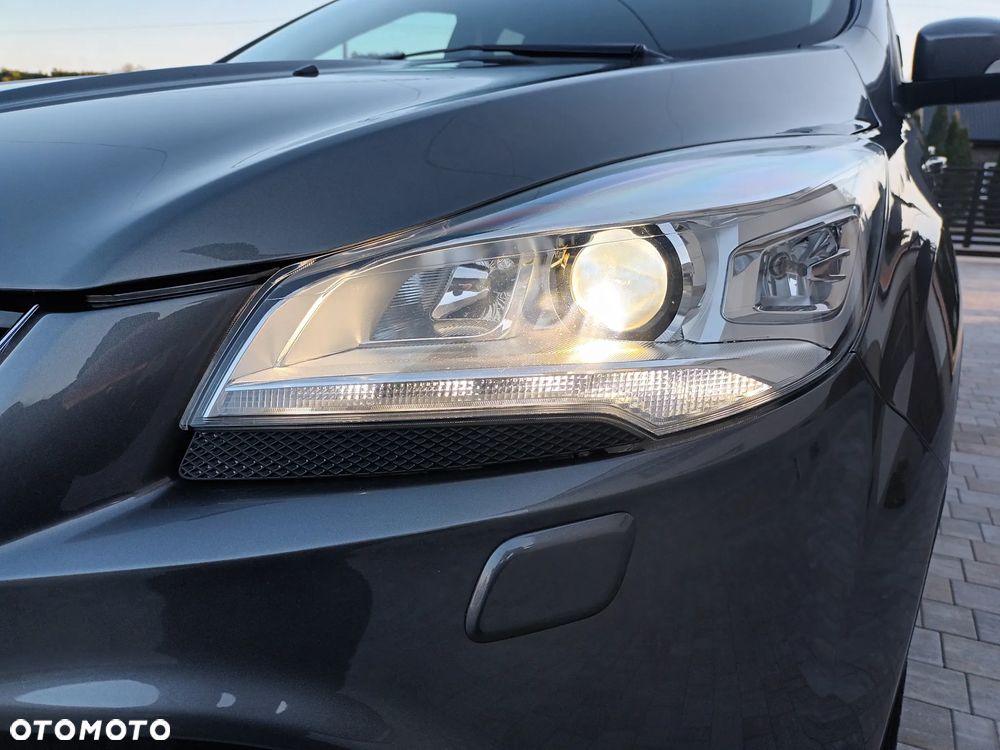 Ford Kuga 1.6 EcoBoost 2x4 Titanium - 2