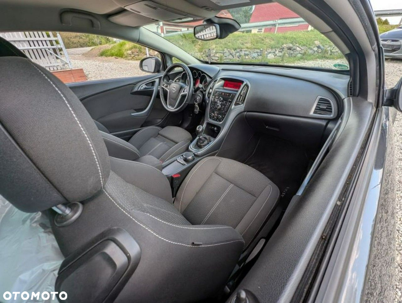Opel Astra GTC 1.4 Turbo - 4