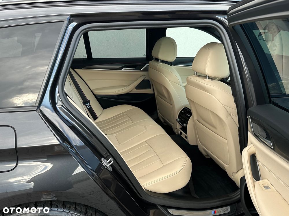 BMW Seria 5 530e M Sport sport - 27