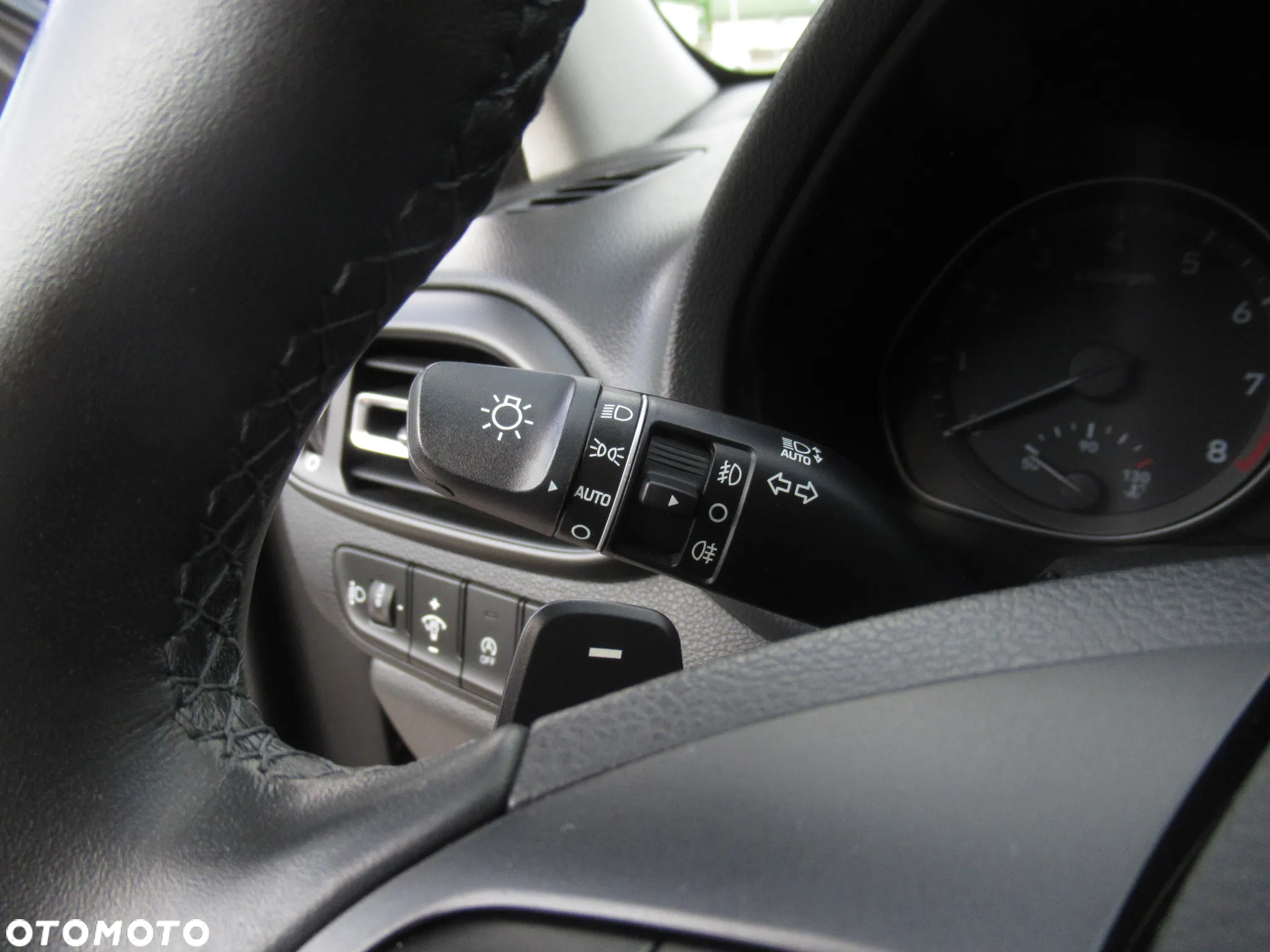 Hyundai i30 1.5 T-GDI 48V Comfort DCT - 13
