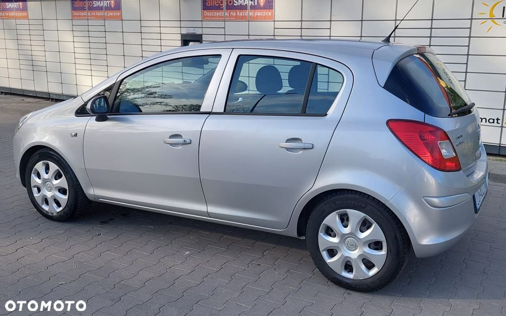 Opel Corsa 1.2 16V - 10