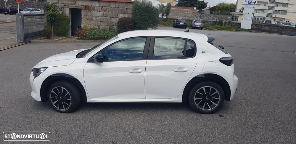 Peugeot e-208 Active - 1