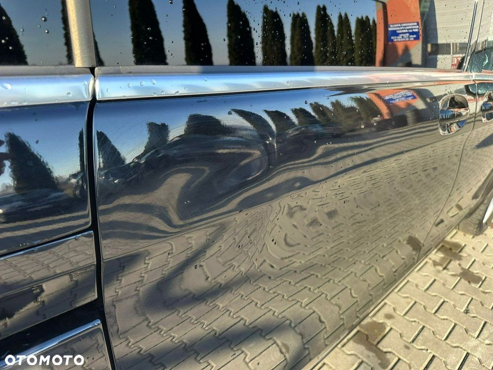Mercedes-Benz Klasa V - 11