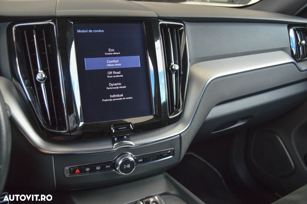 Volvo XC 60 D4 AWD R-Design - 14
