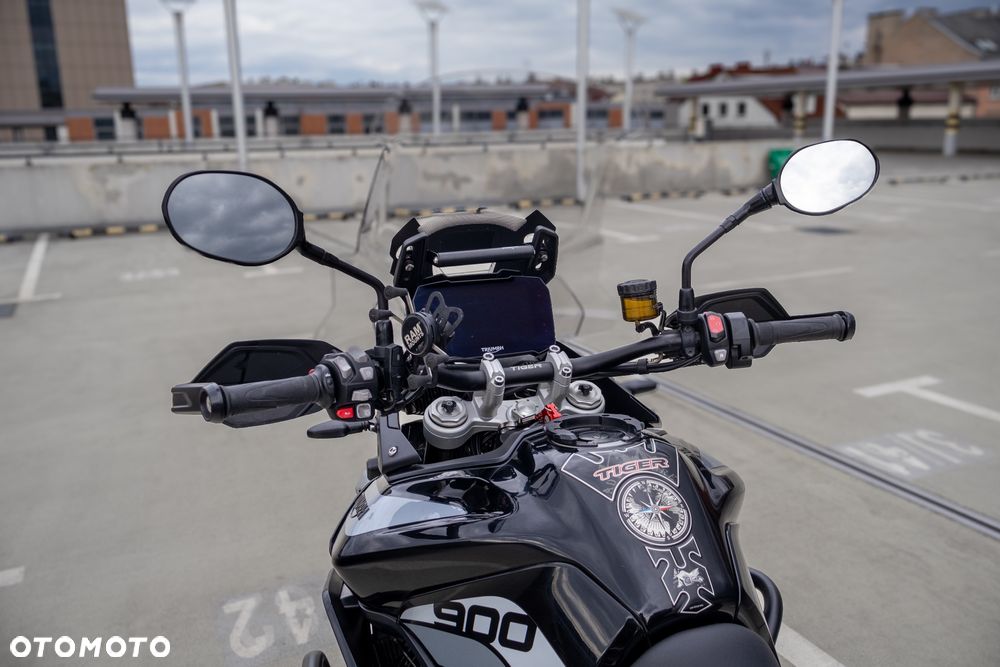 Triumph Tiger - 11