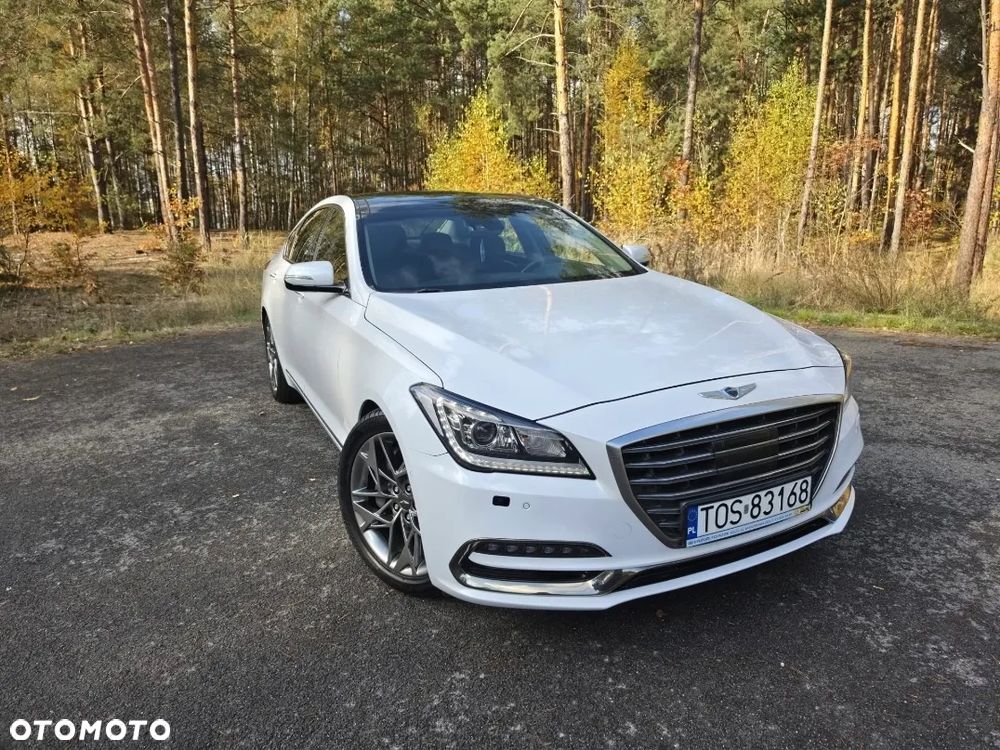 Hyundai Genesis 3.8 V6 GDI - 5