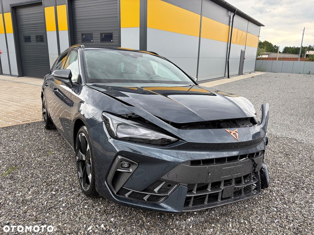 Cupra Leon Sportstourer - 2