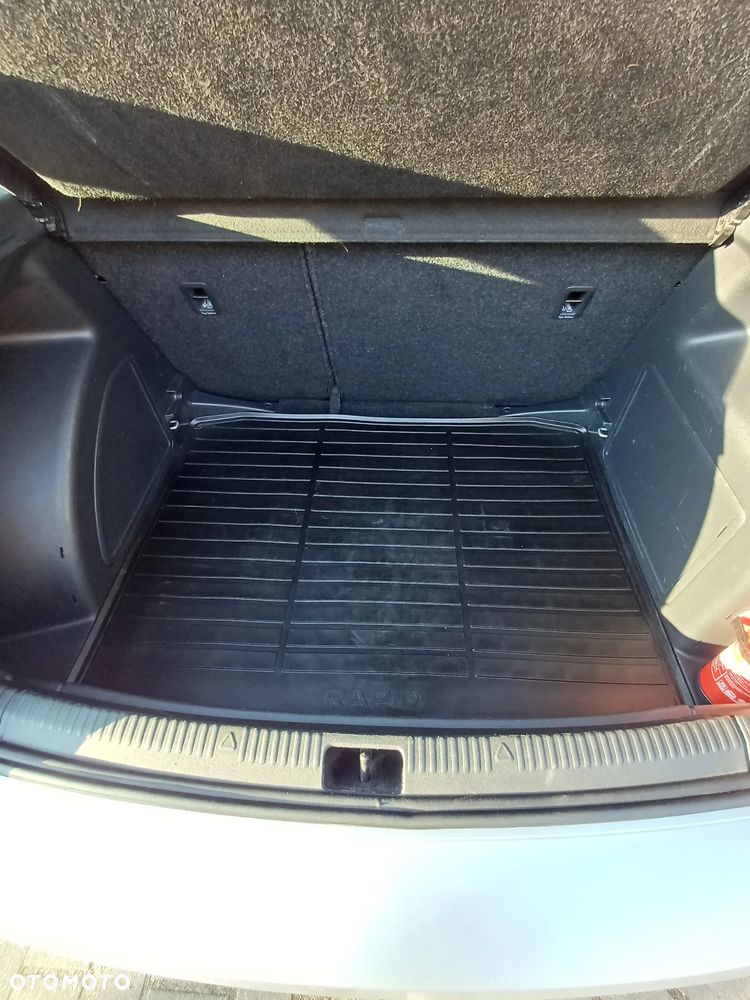 Skoda RAPID 1.0 TSI Ambition - 8