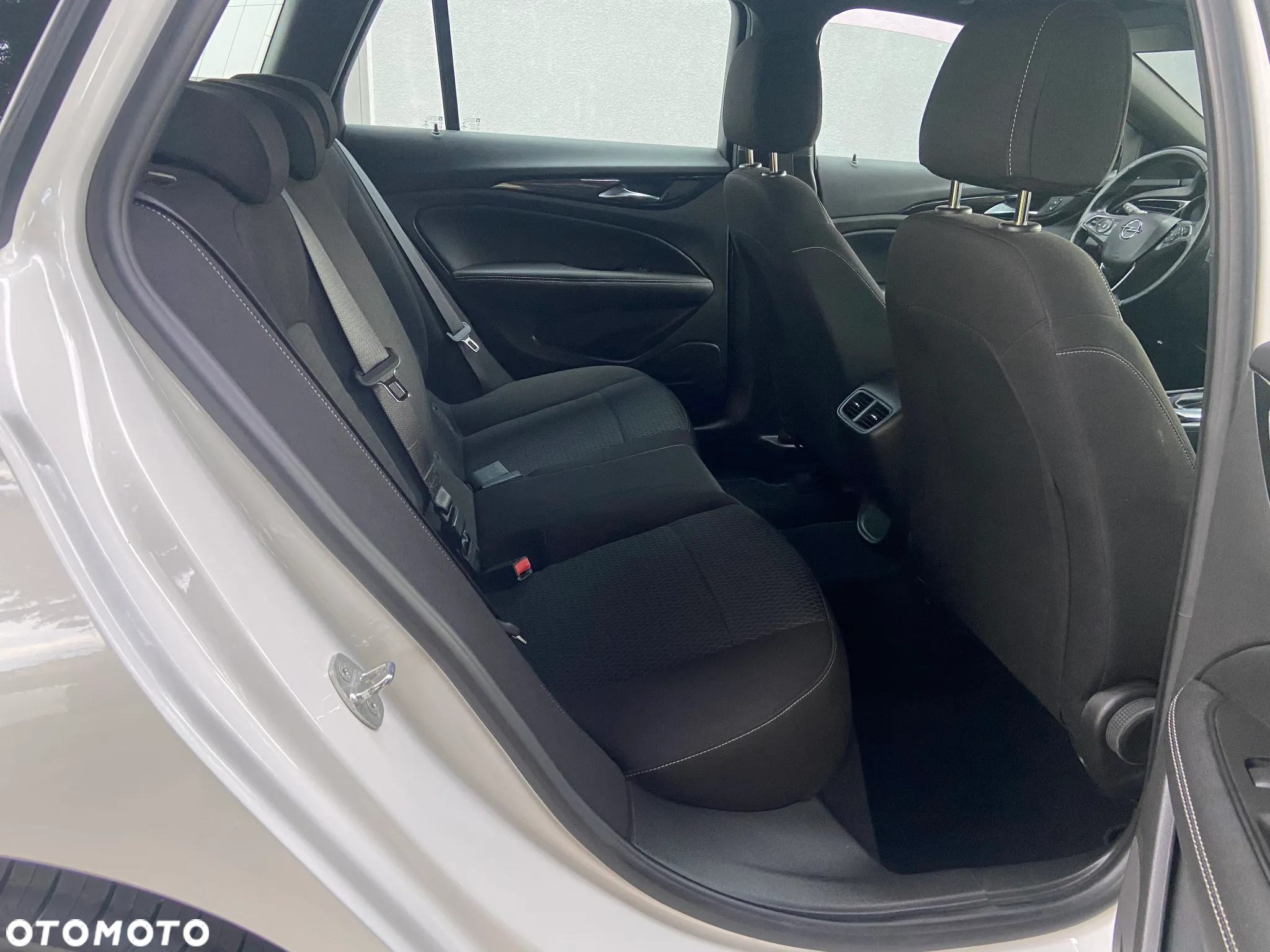 Opel Insignia 2.0 CDTI Business Edition S&S - 11
