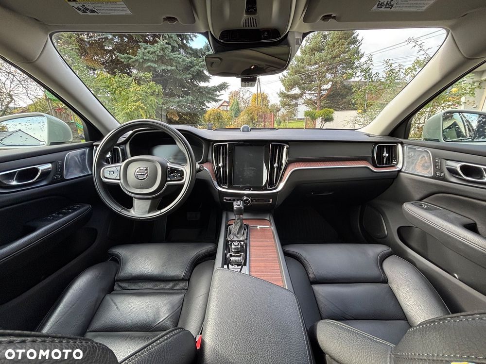 Volvo V60 Cross Country T5 AWD Geartronic - 22